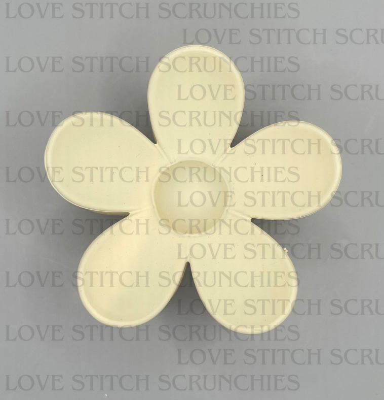 Cream flower clip